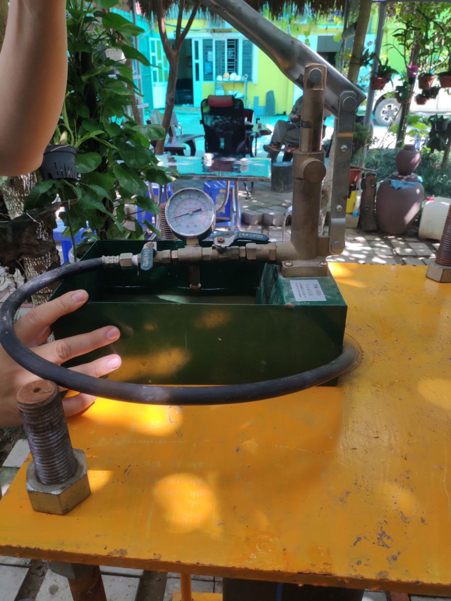 Một số hình ảnh thí nghiệm đo áp lực ống